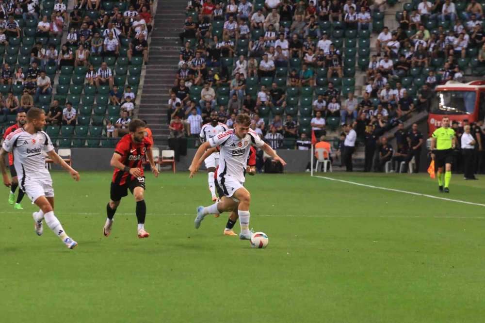 Beşiktaş galibiyete alıştı