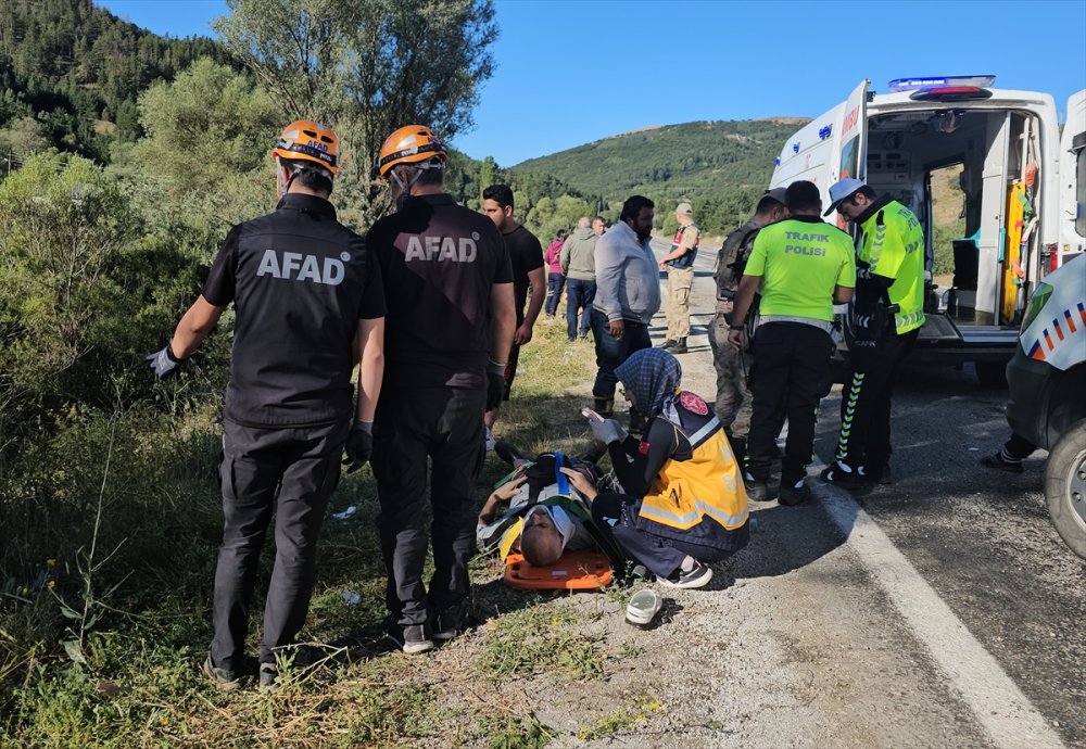 Yolcu otobüsünde 1 kişi öldü, 33 kişi yaralandı