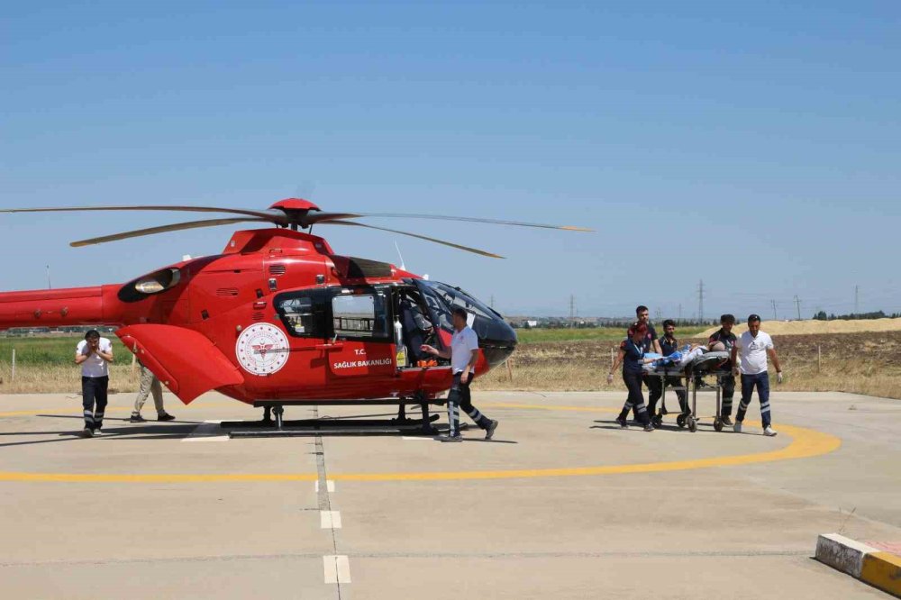 Diyarbakır’da kalp krizi geçiren yaşlı adam ambulans helikopterle hastaneye yetiştirildi