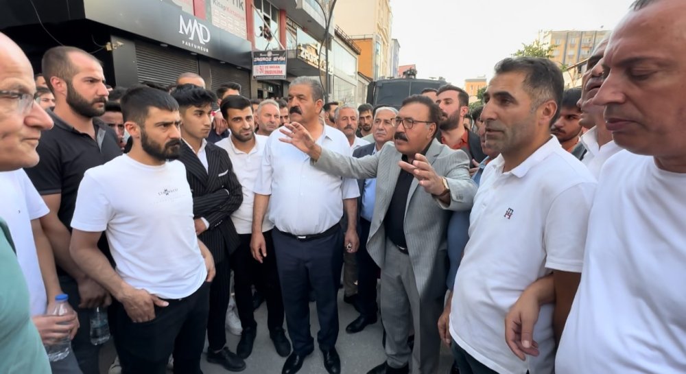 Yüksekova’da farklı aşiretlere mensup 2 grup arasında kavga çıktı