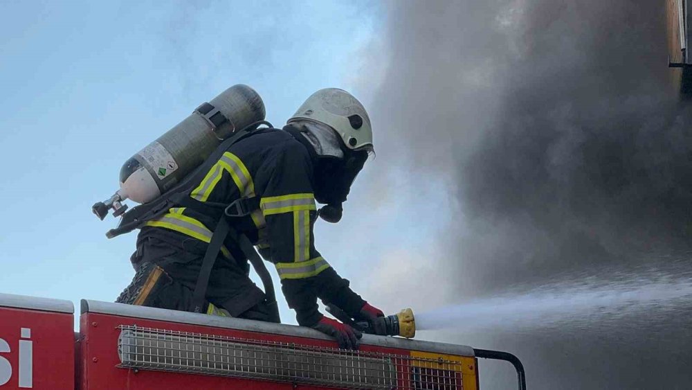 Diyarbakır’da 3. Sanayi Sitesi’nde yangın çıktı