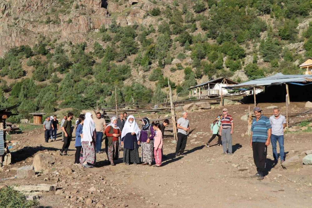 Erzurum'da çiftçiler tapu sorununun çözülmesini istiyor