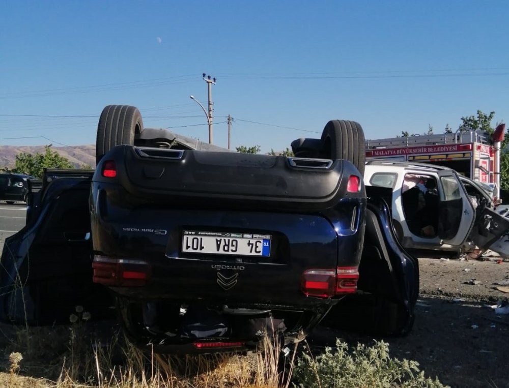 Malatya’da feci kaza: 2 ölü, 4 yaralı