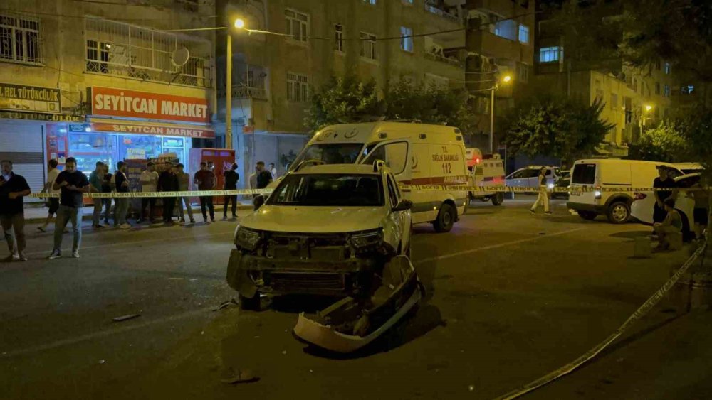 Diyarbakır'da kaza kavgaya dönüştü: 4 yaralı