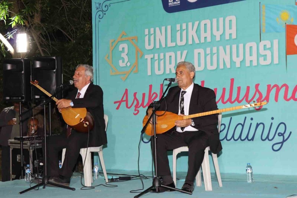 Erzurum'da Ünlükaya Türk Dünyası Aşıklar buluşmasına yoğun ilgi