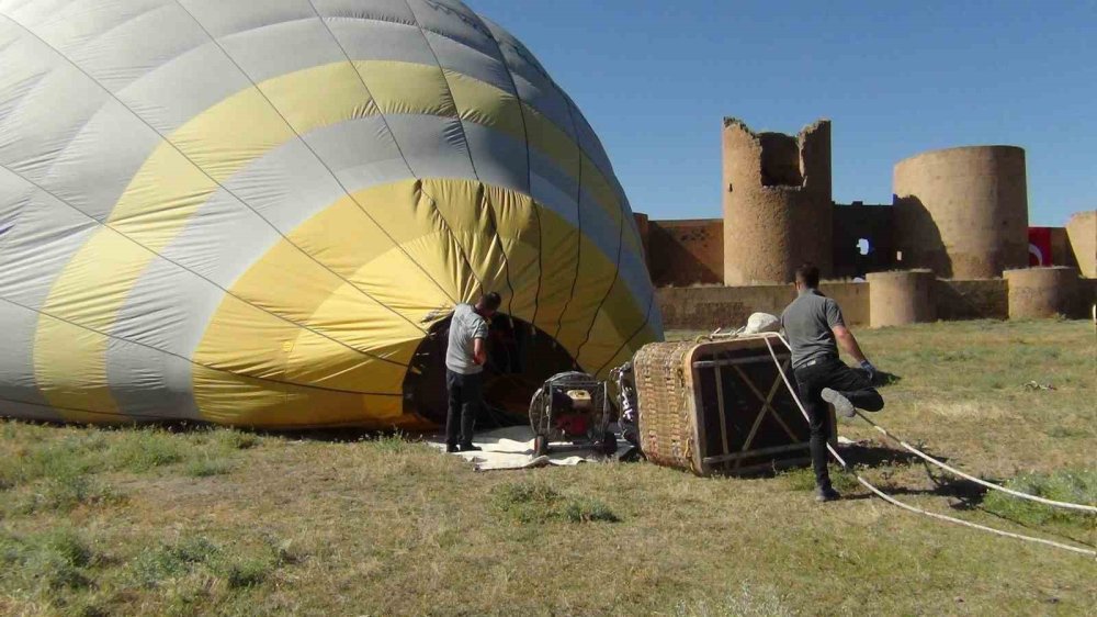 Kars'ta Ani Ören Yeri’nde ilk kez balon uçuruldu