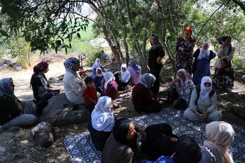 Diyarbakır’da Kur’an kursuna giden 8 yaşındaki Narin'den haber alınamıyor