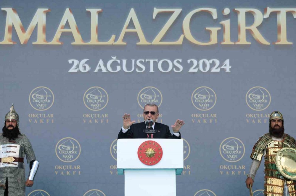 Cumhurbaşkanı Erdoğan'dan Malazgirt zaferi coşkusu