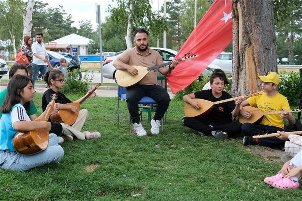 Erzurum'da Gençlik ve Spor Festivaline yoğun ilgi