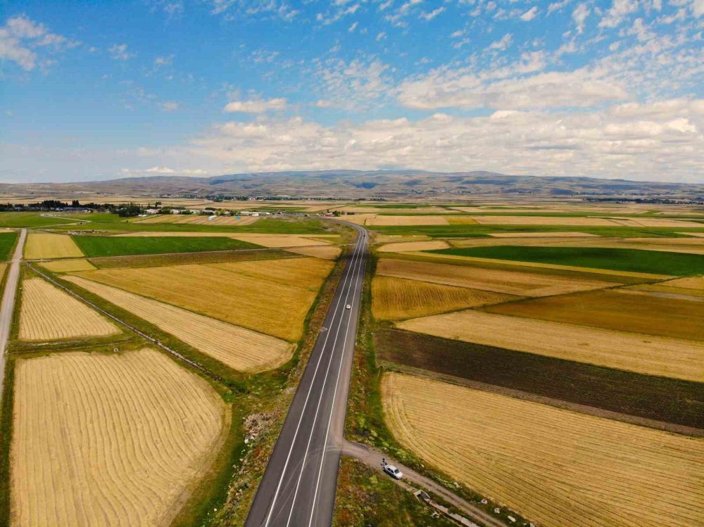 Kars’ta tarım arazilerinin dron görüntüsü hayran bıraktı