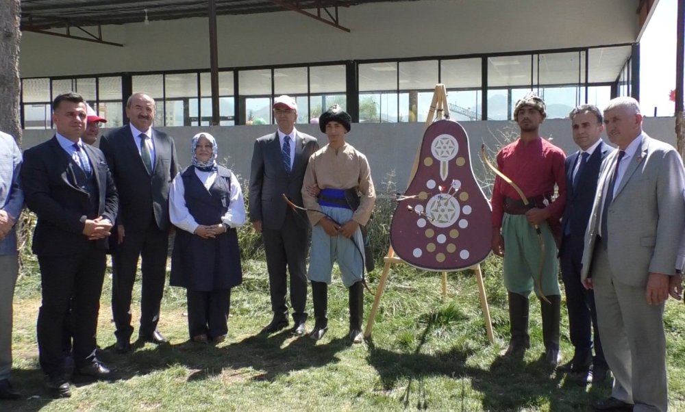 Erzurum’da Çocuk ve Gençlik Festivali coşkusu