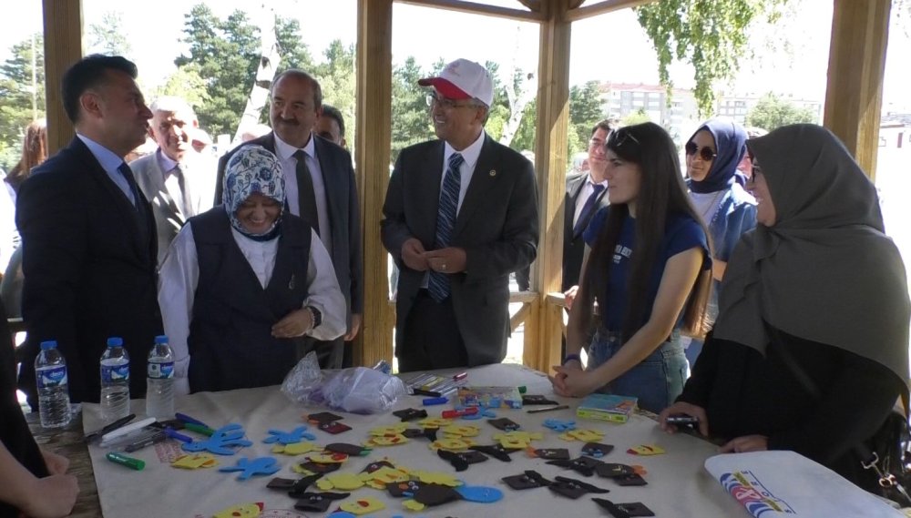 Erzurum’da Çocuk ve Gençlik Festivali coşkusu