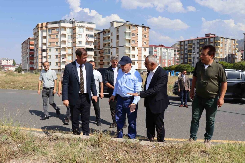 Başkan Sekmen, Oltu’da yapılan göletleri inceledi