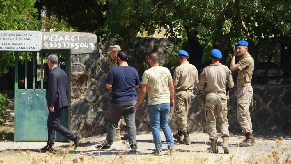 Kayıp Narin, mezarlıkta yer altı görüntüleme cihazıyla arandı