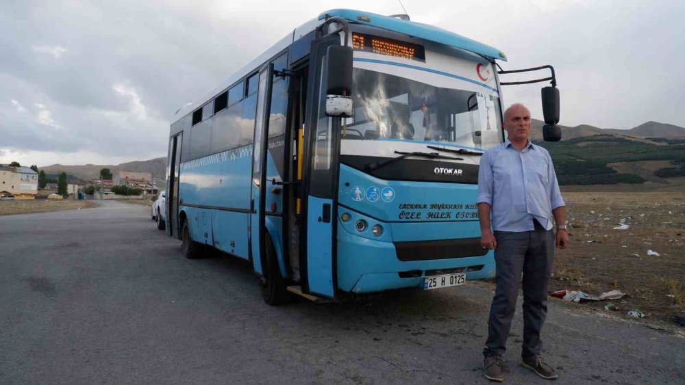 Erzurum’da otobüste fenalaşan kadını şoför acil yetiştirdi