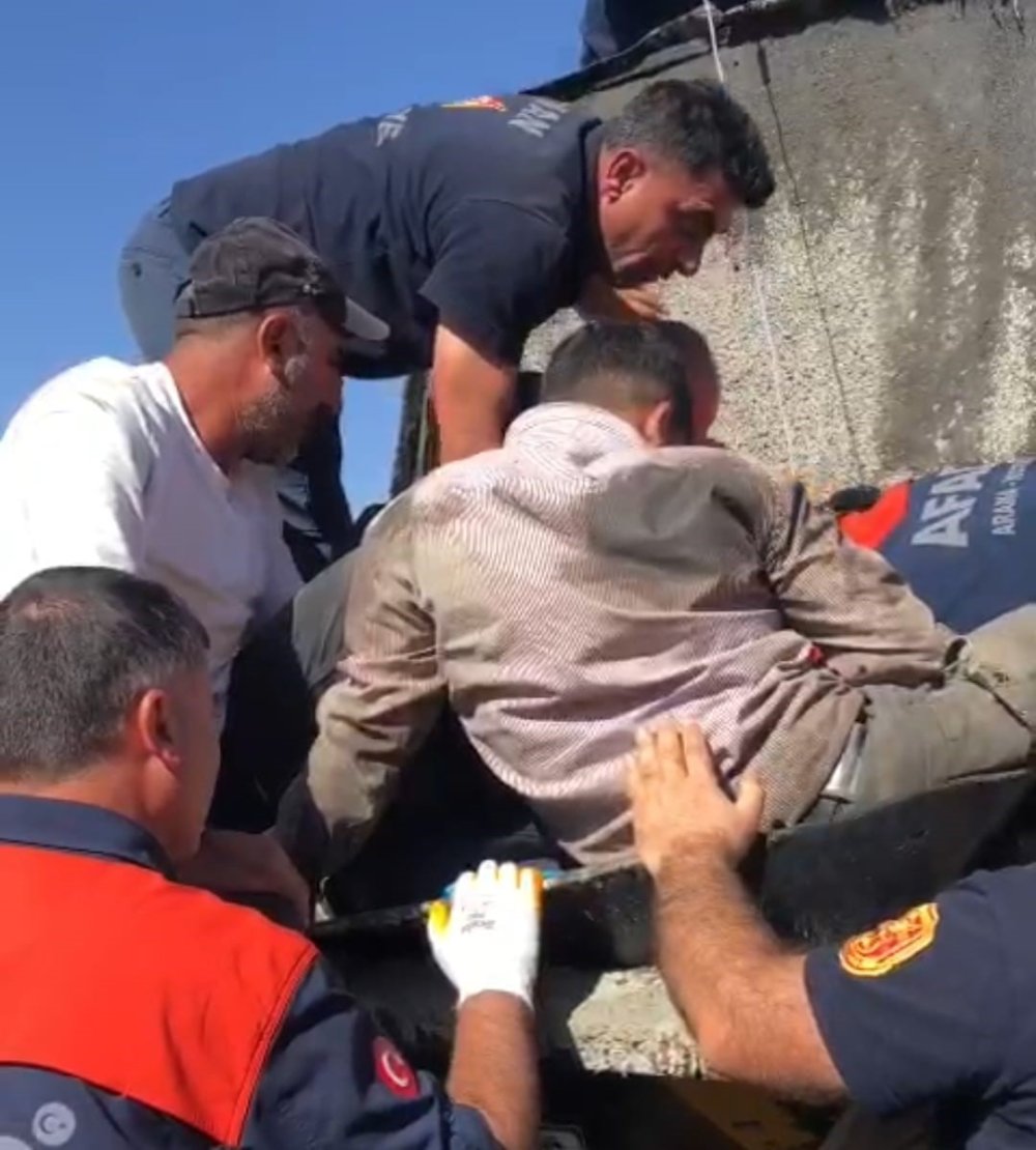 Van'da işçinin ayağı beton pompasına sıkıştı