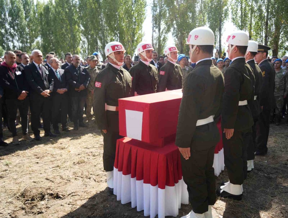 Muş'ta Şehit Piyade Sözleşmeli Er Abakay'a acı veda