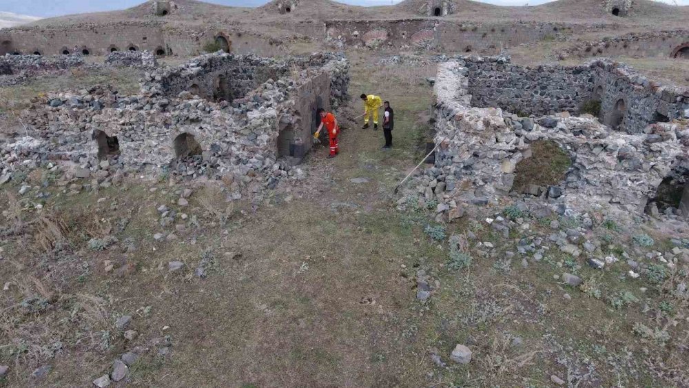 Erzurum'da tarihi tabyalar gün yüzüne çıkarılıyor