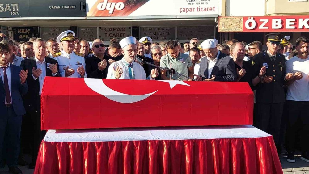 Ağrı'da şehit düşen Uzman Çavuş Burak Geniş'e memleketinde acı veda