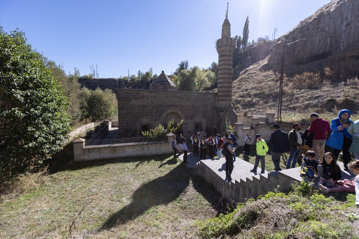 aa-20241008-35855233-35855231-2025-turizm-baskenti-erzurumda-yeni-turizm-rotalari-olusturuldu.jpg