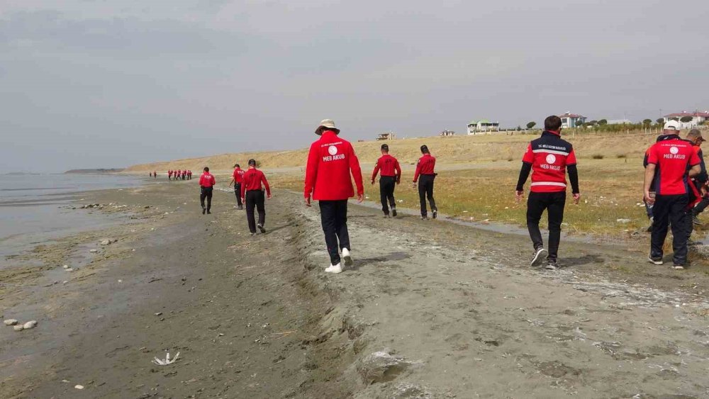 Van'da kaybolan Rojin'den 15 gündür haber alınamıyor