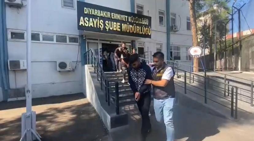 Diyarbakır’da sahte linkle dolandırıcılık yapan çete çökertildi