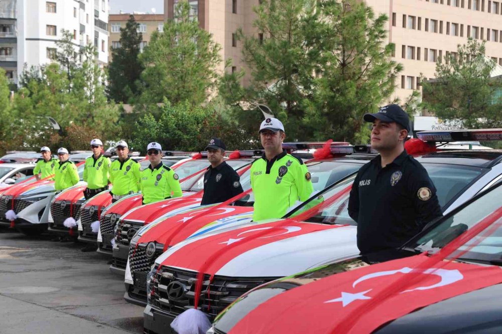 Diyarbakır İl Emniyet Müdürlüğüne 50 araç daha tahsis edildi