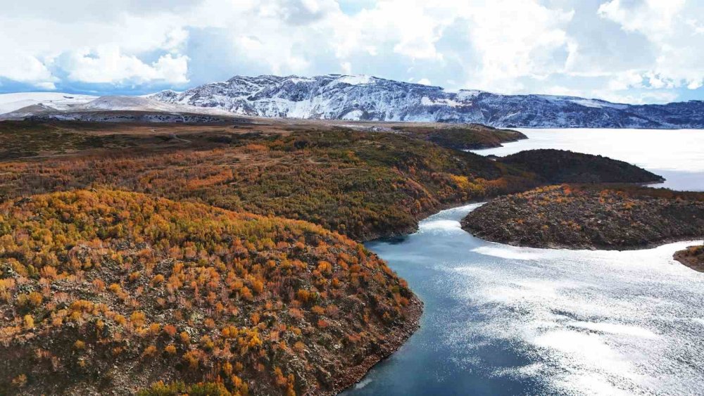 Nemrut Kalderası’nın kartpostallık görüntüsü