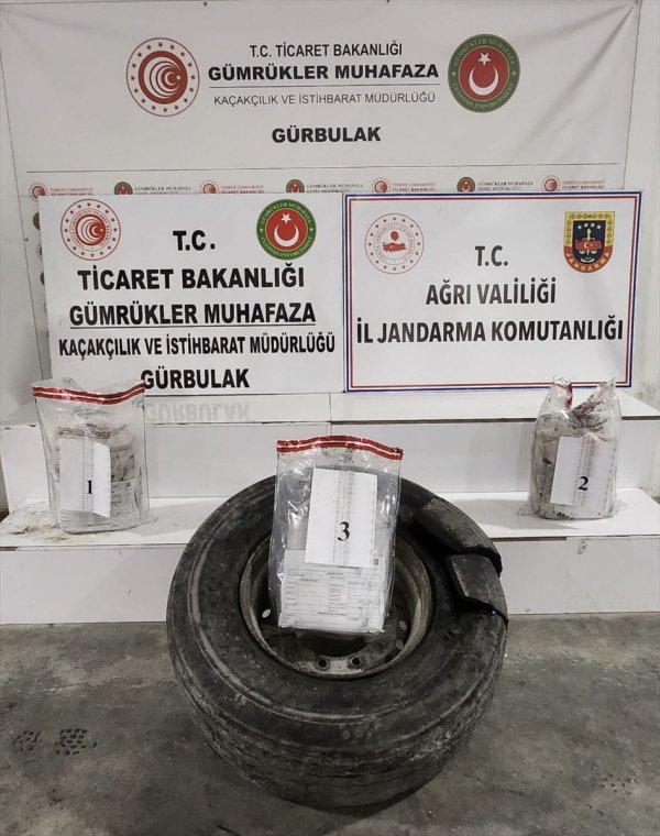 aa-20241028-36040190-36040189-gurbulak-gumruk-kapisinda-142-kilogram-uyusturucu-ele-gecirildi.jpg