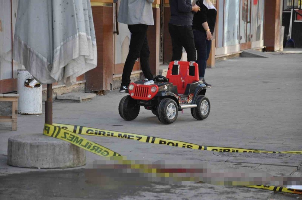 Kars’ta oyun oynayan küçük çocuğa maganda kurşunu isabet etti