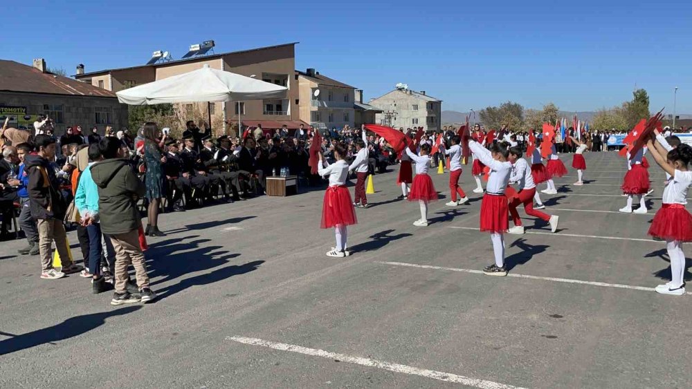 Malazgirt’te Cumhuriyet coşkusu