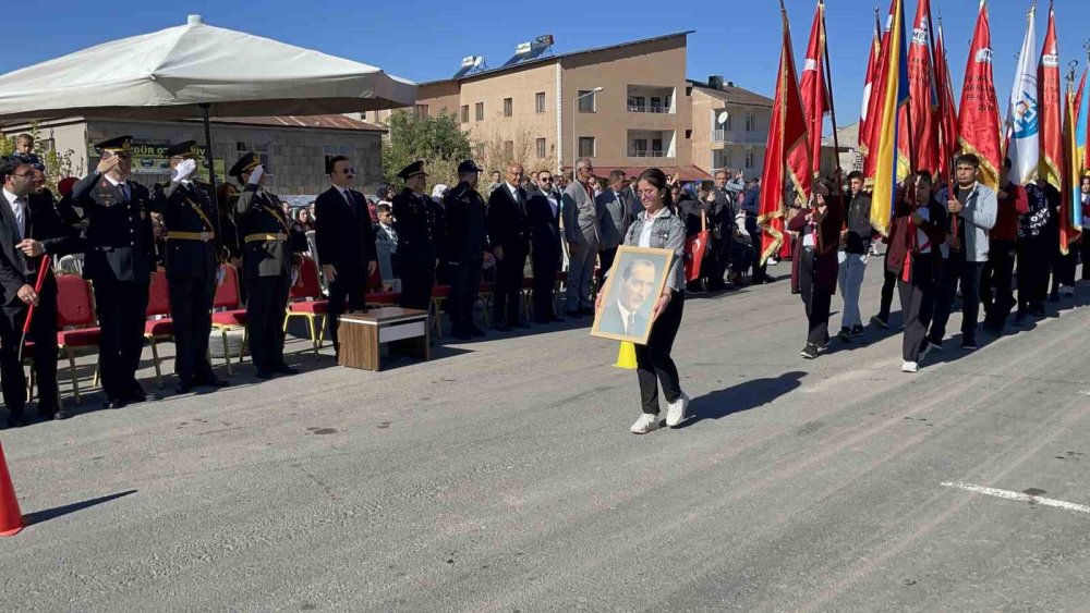 Malazgirt’te Cumhuriyet coşkusu