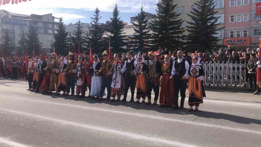 Kars’ın düşman işgalinden kurtuluşu coşkuyla kutlandı