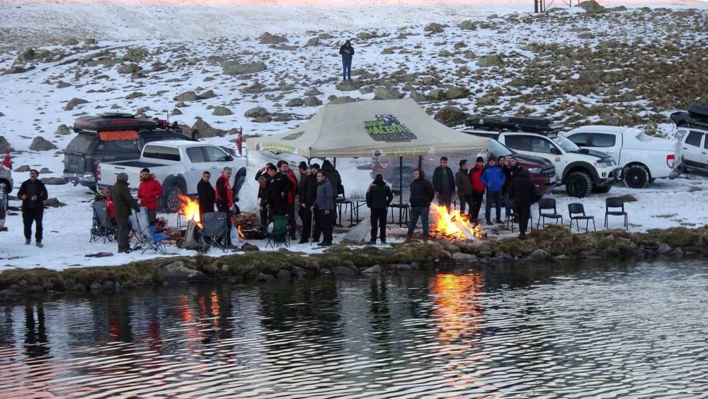 Off-road meraklıları Erzurum'u doğal güzelliklerini keşfediyorlar