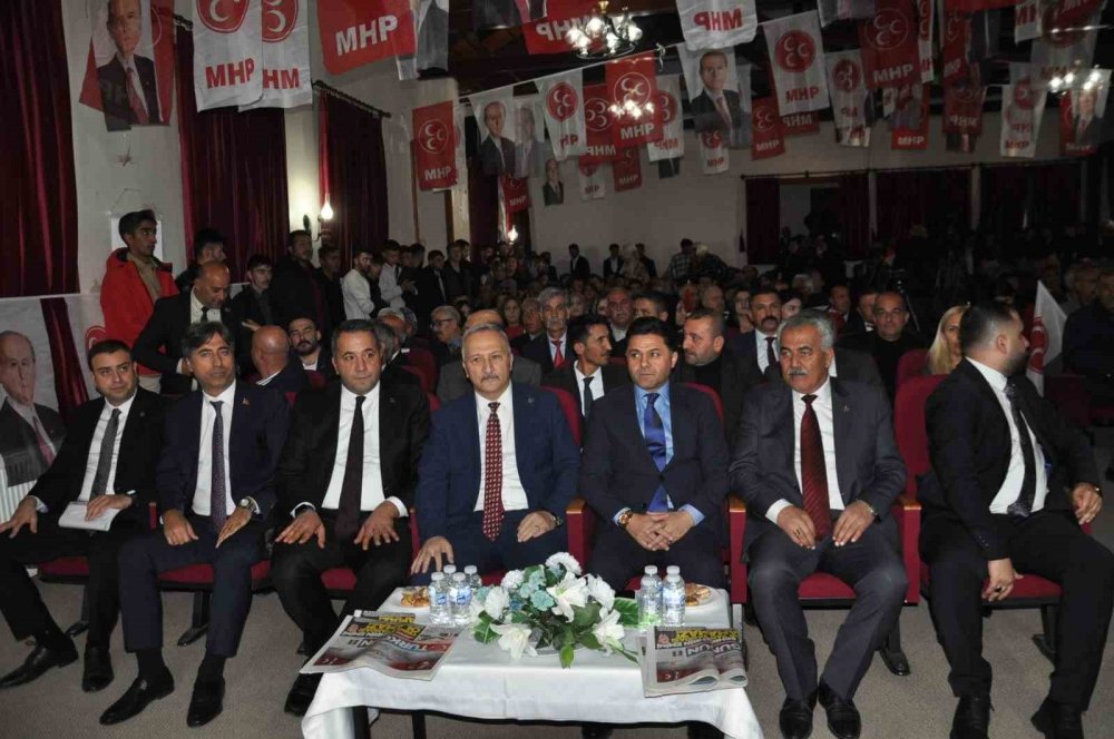 Kars'ta MHP toplantısında terör konuşuldu