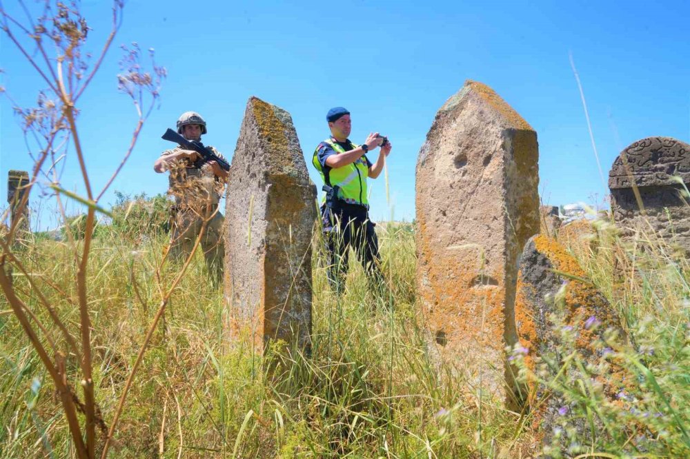 Muş’ta Akkoyunlular dönemine ait mezarlık bulundu