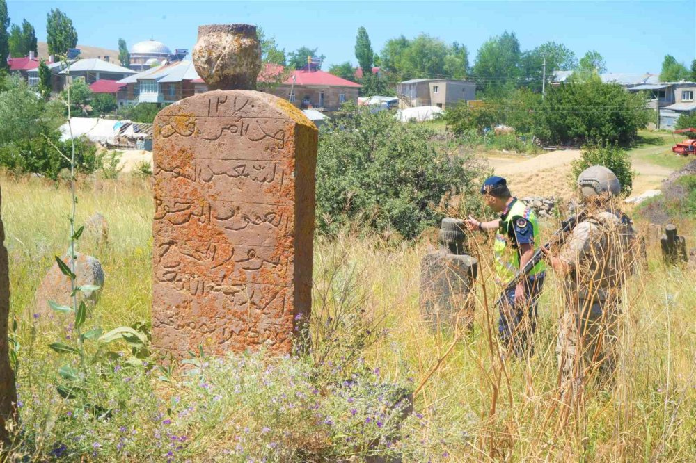 Muş’ta Akkoyunlular dönemine ait mezarlık bulundu