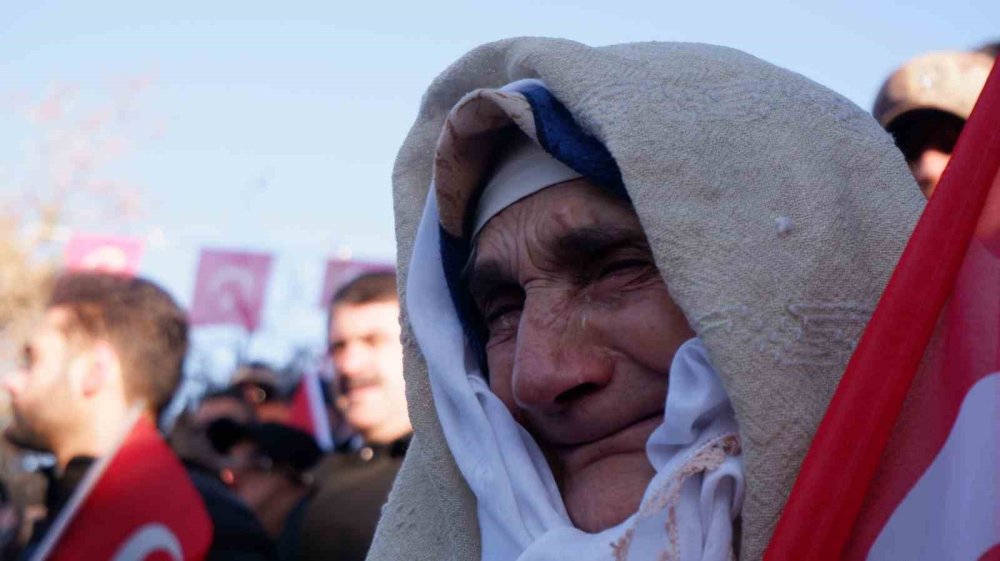 Erzurum’da binlerce vatandaş Aziziye Tabyası'na akın etti