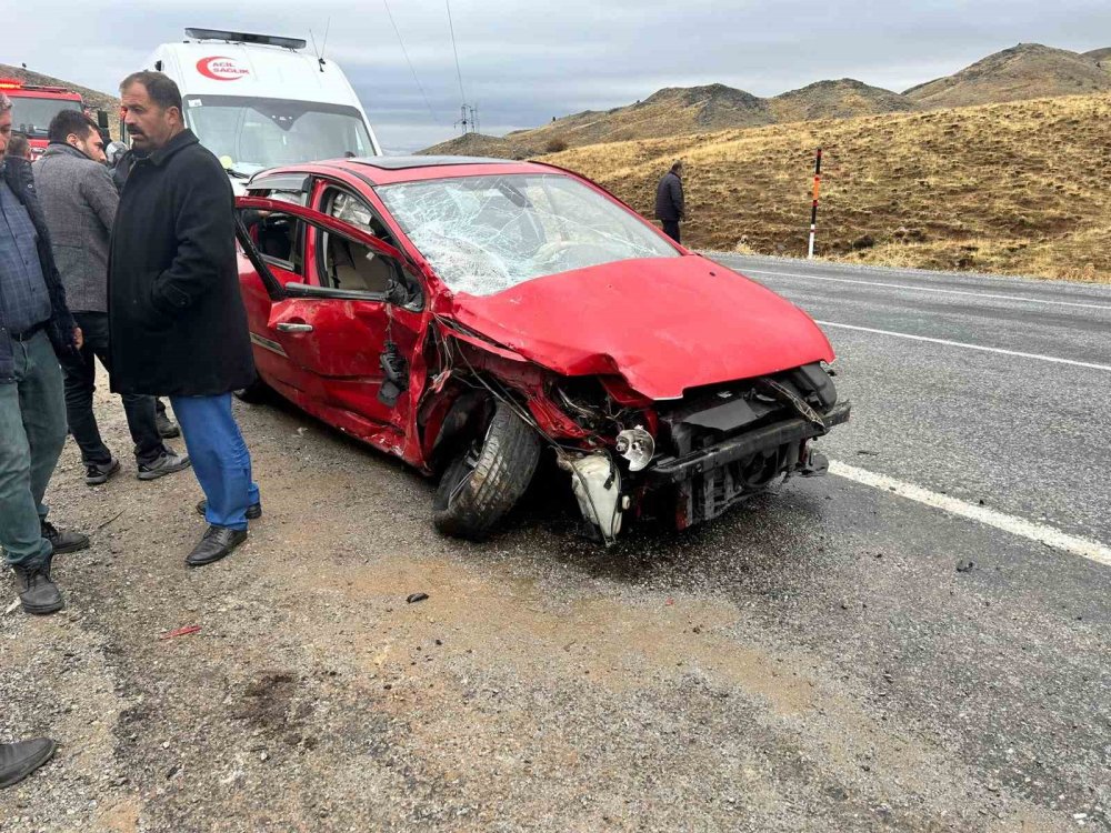 Bitlis'te feci kaza: 8 yaralı