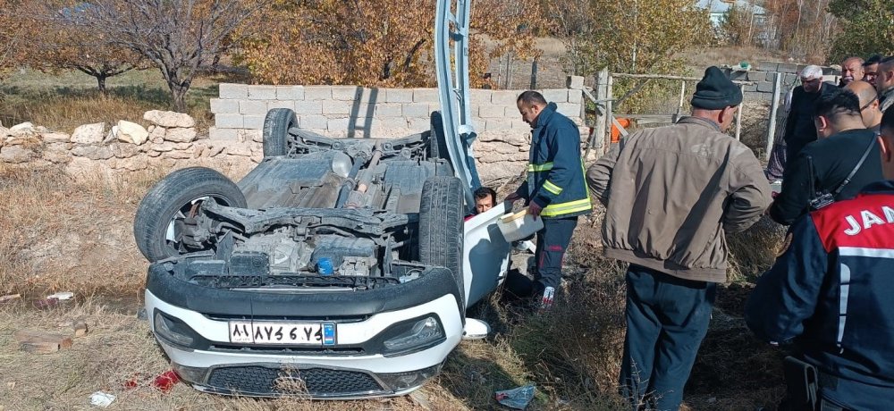 Van’da İran plakalı otomobil takla attı