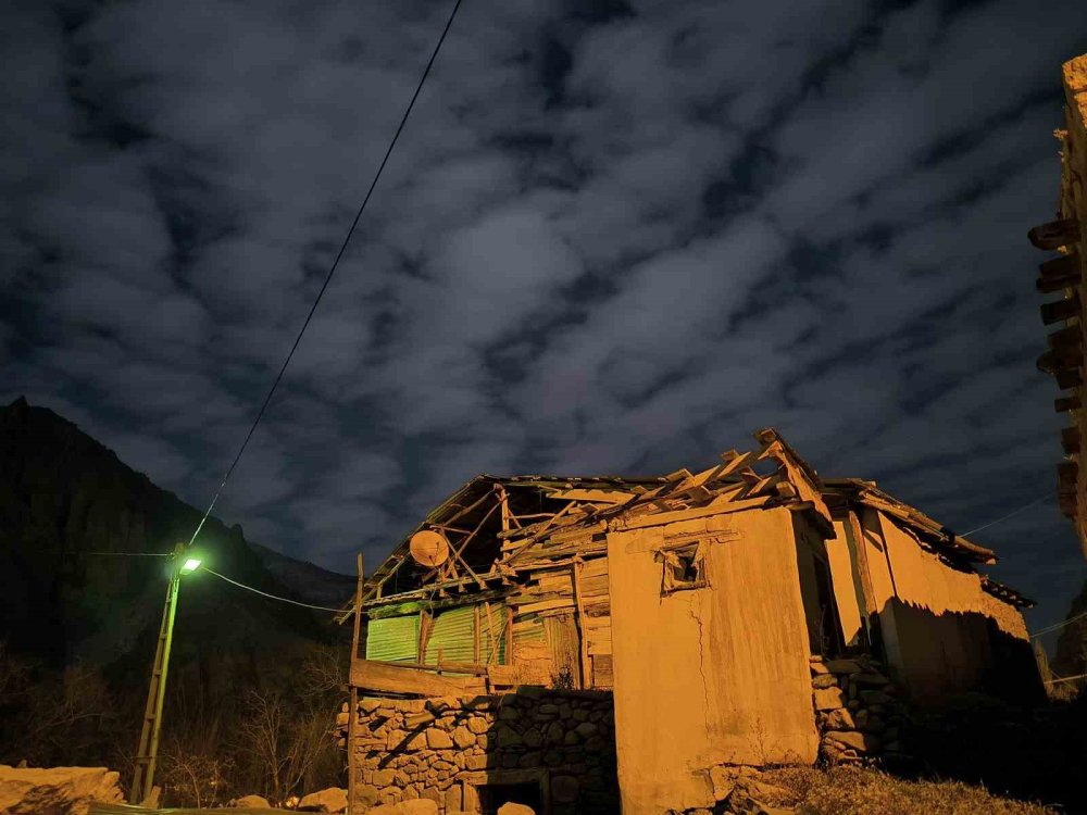 Erzurum’da stratokümülüs bulutları hayran bıraktı