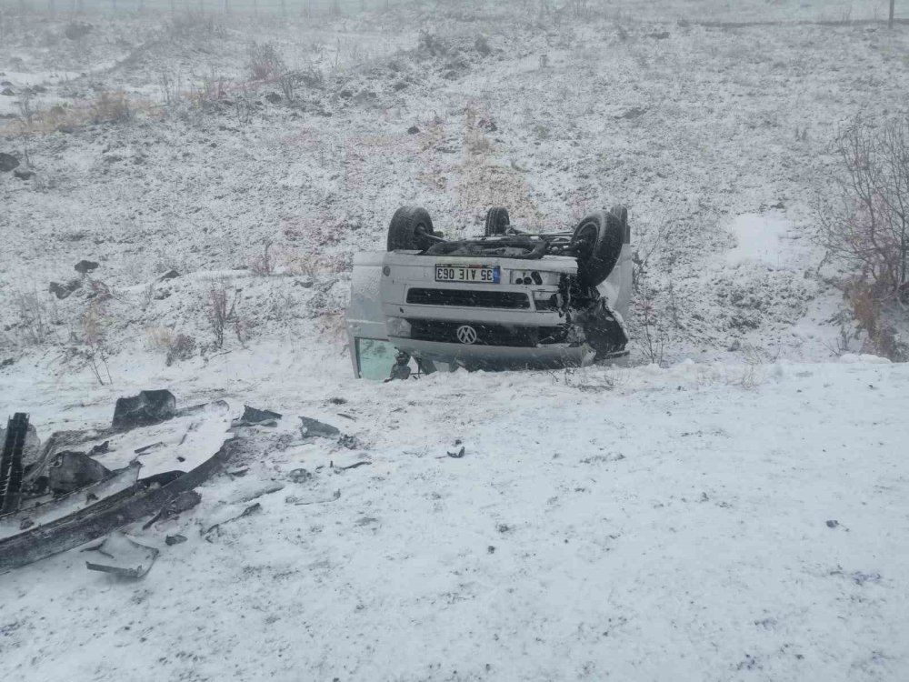 Ardahan’da feci kaza: 8 yaralı