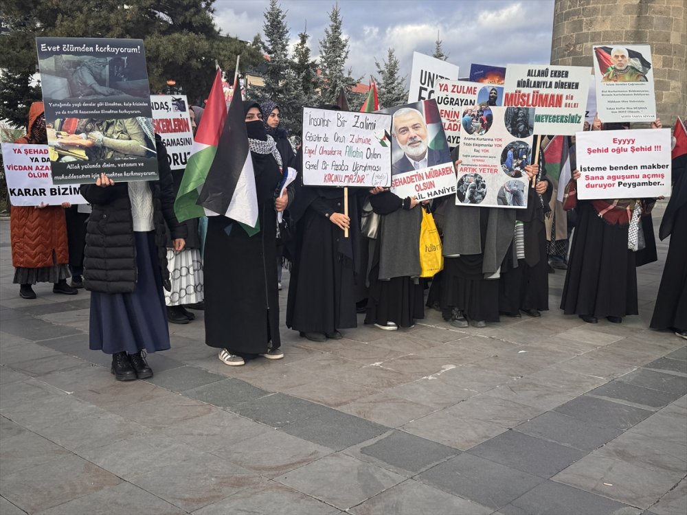 Erzurum'da sağlık çalışanları, Gazze için bir kez daha yürüdü