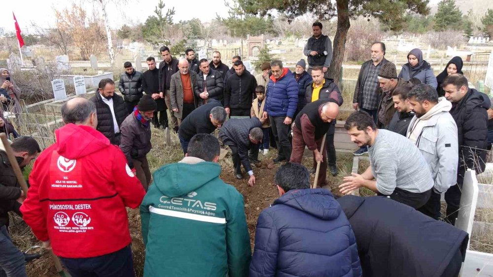 Erzurum’un asırlık ninesine acı veda