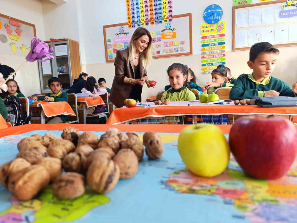 Van'da öğrencilerine matematiği sevdiren öğretmen