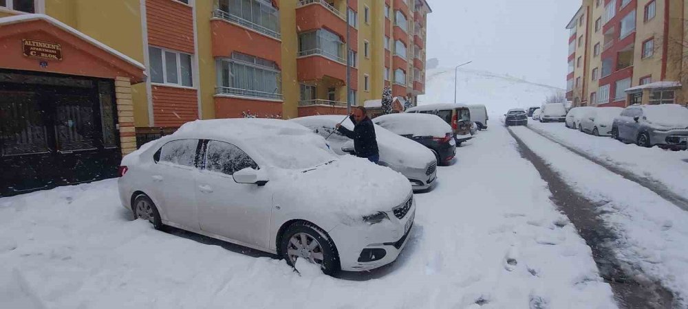 Erzurum beyaza büründü