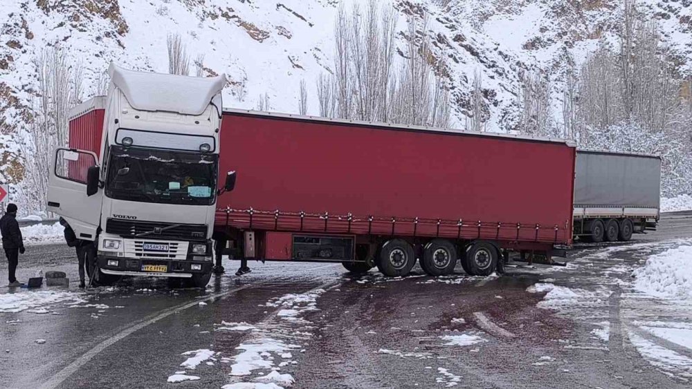 Erzurum'daki buzlanma kazalara davetiye çıkarıyor