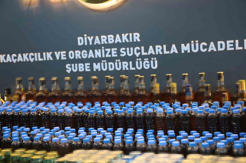 Diyarbakır’da bin 300 şişe kaçak alkol ele geçirildi