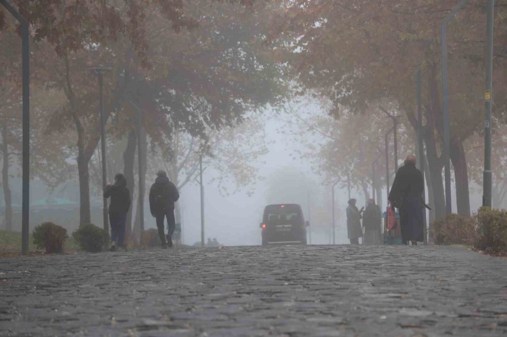 Diyarbakır’ın tarihi mekanları sisin gizemli atmosferiyle buluştu