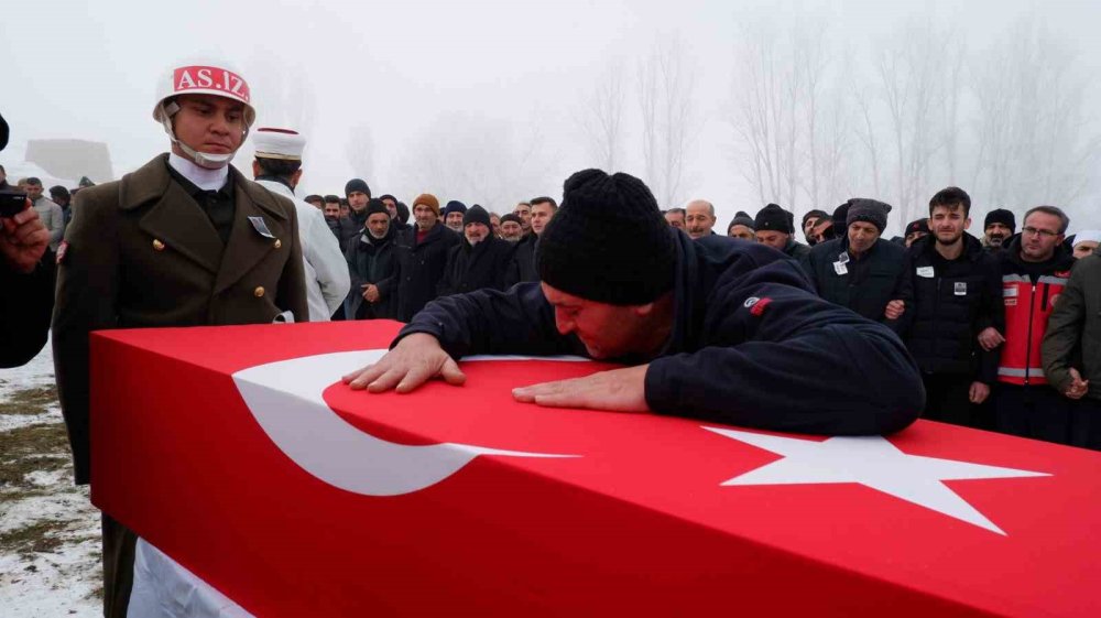 Erzurum şehidini gözyaşı ve dualarla uğurladı